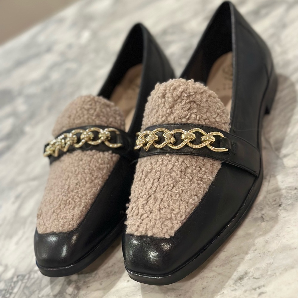 Vince Camuto Breenan Black Leather Loafers, Size 11M/43, NWOT